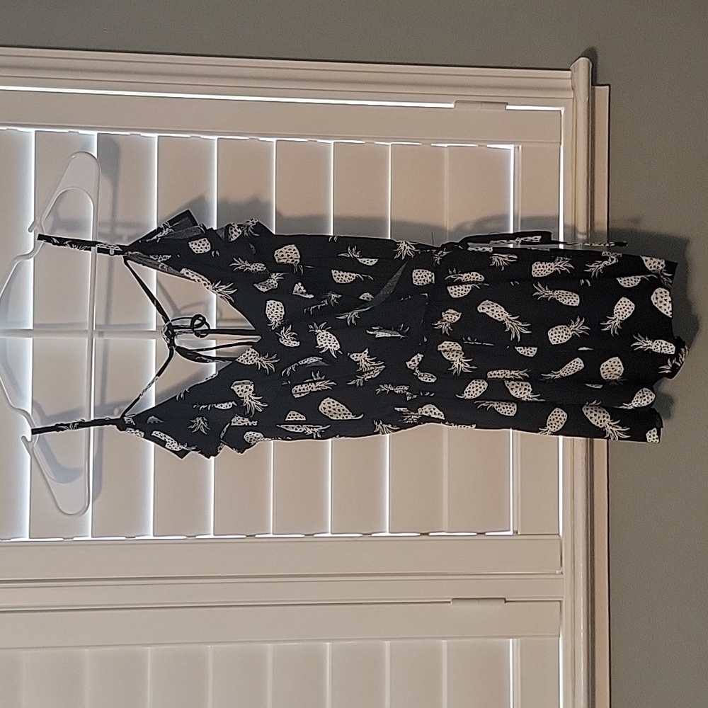 Used pineapple romper, women's